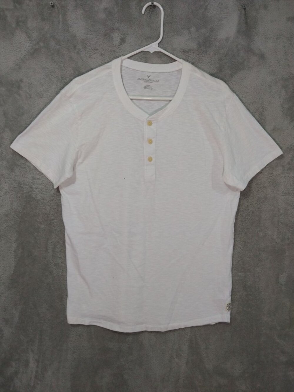 American Eagle Shirt Mens Large White Henley Short Sleeve Cotton Casual